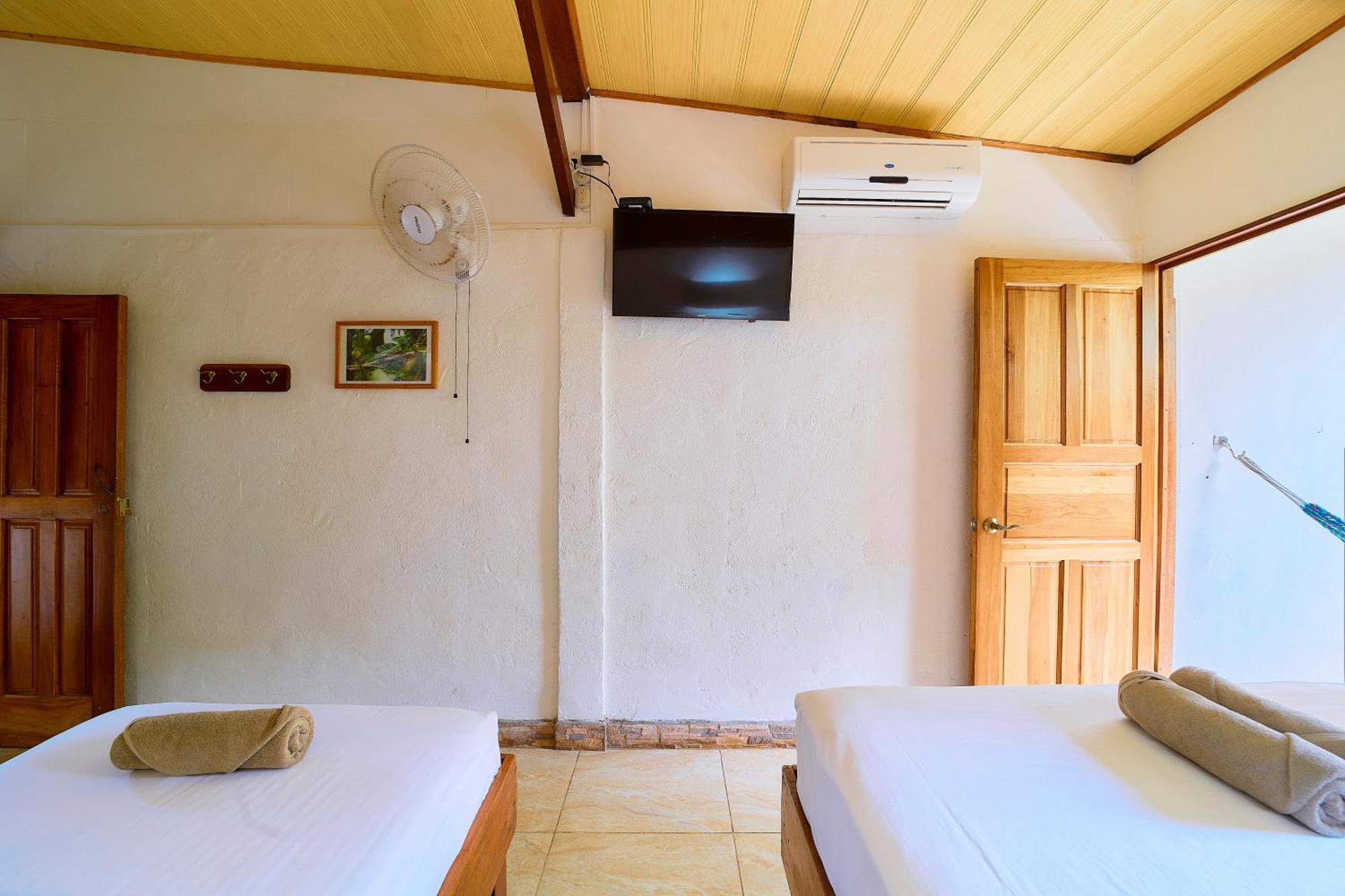 Cabinas Montesol Puerto Viejo de Talamanca Luaran gambar