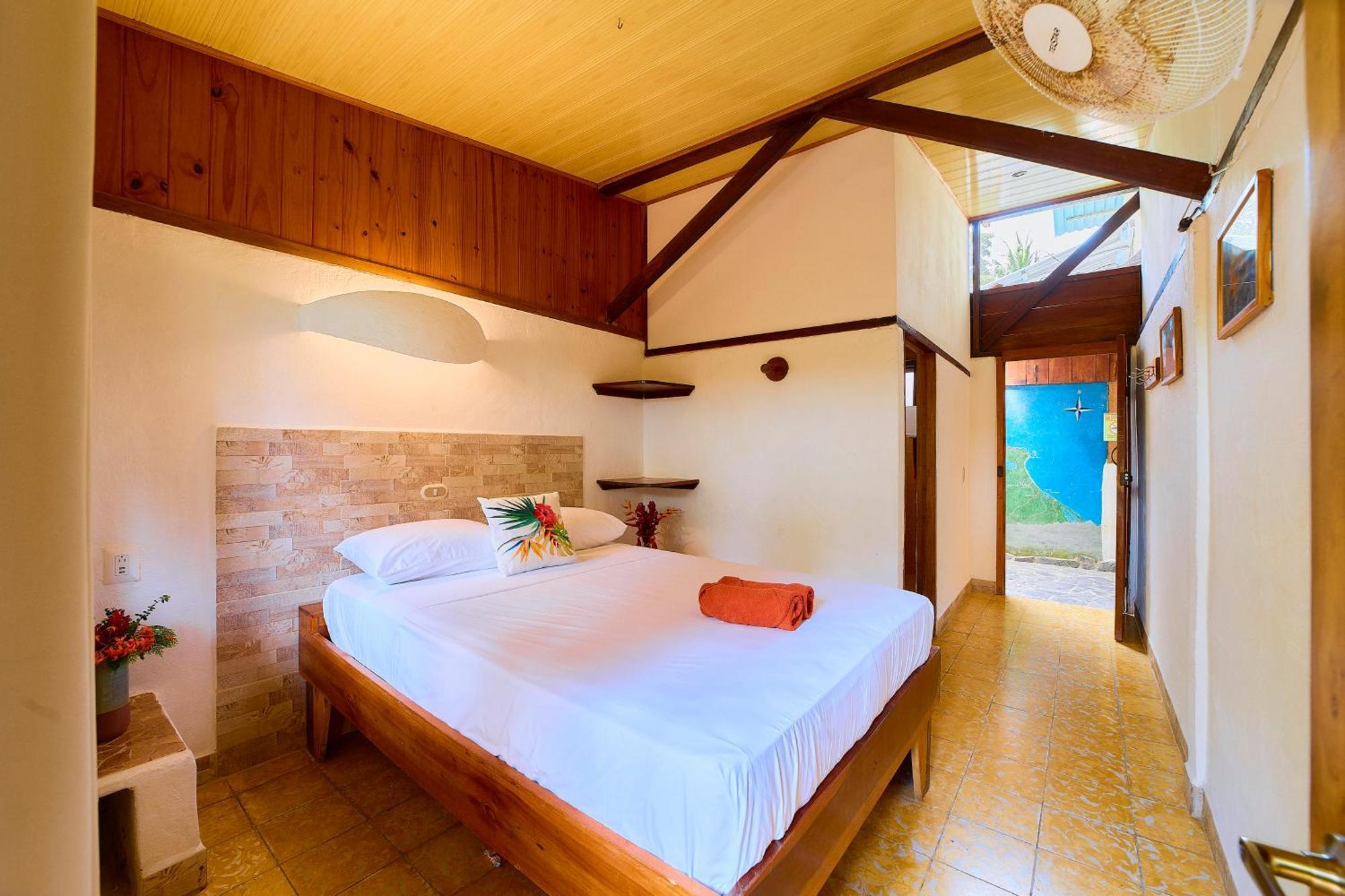 Cabinas Montesol Puerto Viejo de Talamanca Luaran gambar