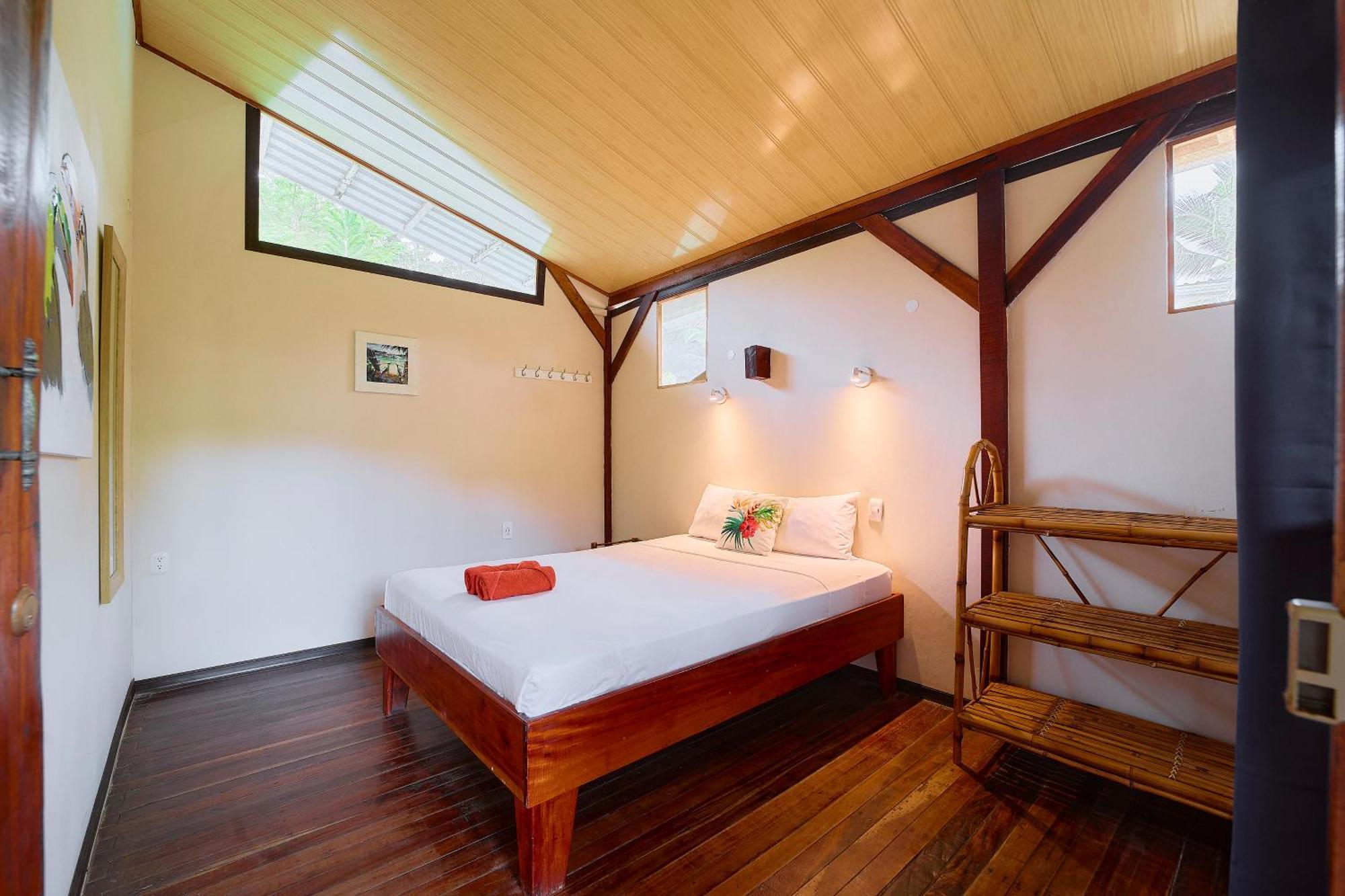 Cabinas Montesol Puerto Viejo de Talamanca Luaran gambar